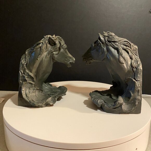Vintage Horse Head Bookends – Resin Sculpted Pair, Equestrian Decor - Picture 11 of 13